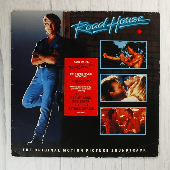A Road House filmzenei album borítójának előlapja Patrick Swayze fotójával