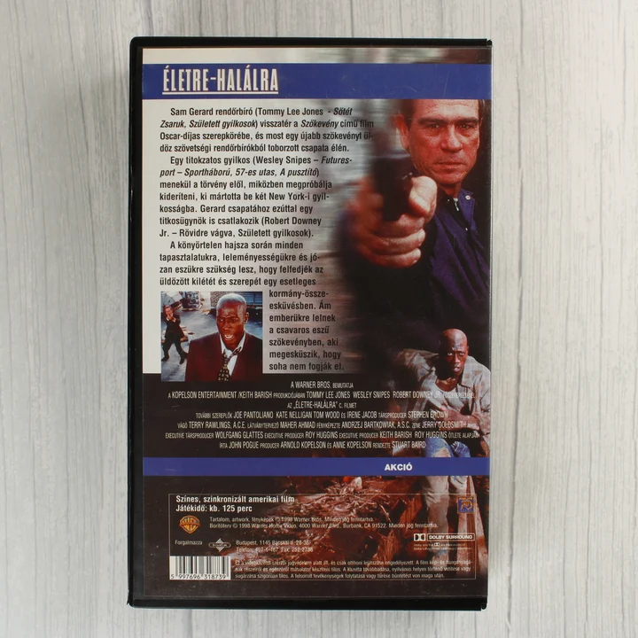 Az Életre-halálra VHS kazetta hátoldala a film leírásával és adataival