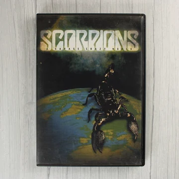 Scorpions A Savage Crazy World DVD előlapja