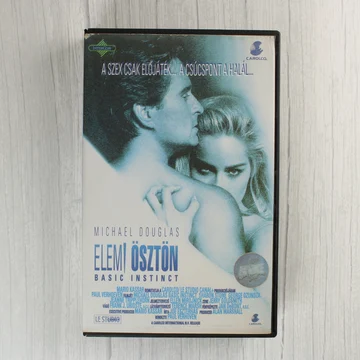 Az Elemi ösztön VHS kazetta elülső borítója Michael Douglas és Sharon Stone fotójával.