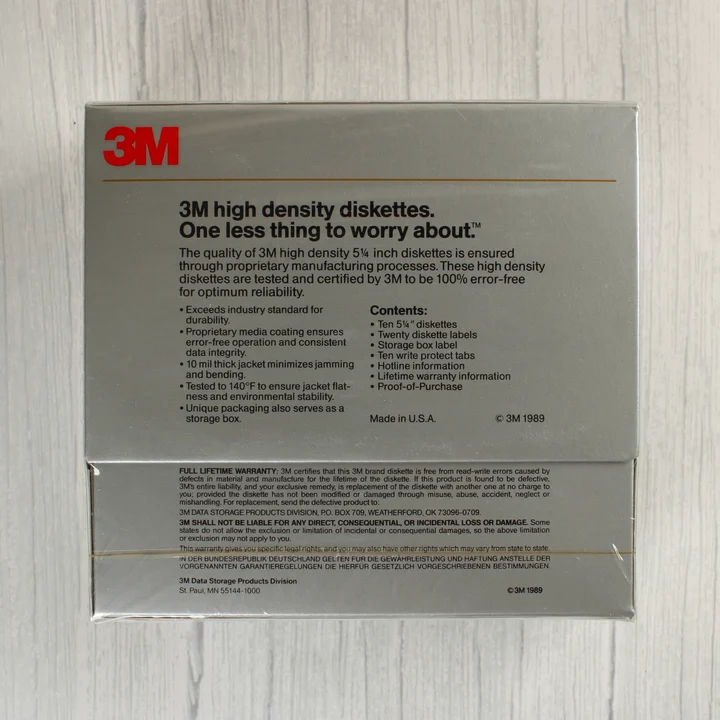 3M 5,25 colos floppy lemez dobozának hátoldala a leírással