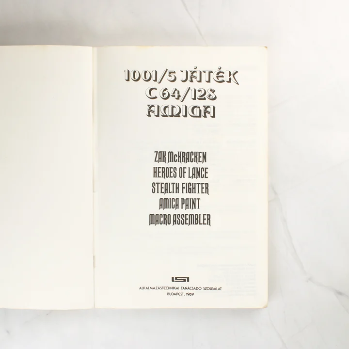 Az 1001/5 Játék könyv belső címlapja a kiadói adatokkal