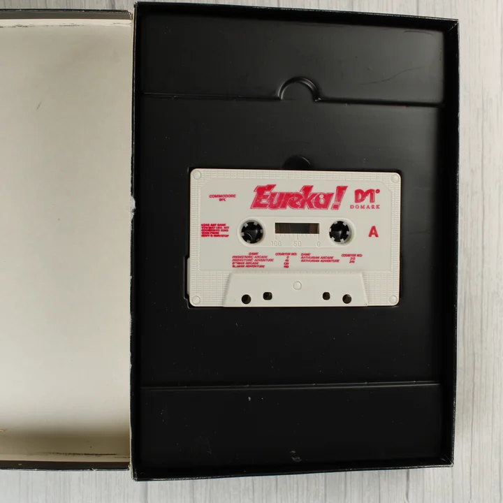 Eureka! magnókazetta a dobozban