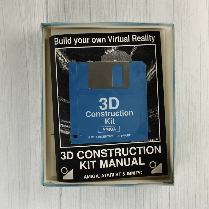 3D Construction Kit floppy lemez és kézikönyv