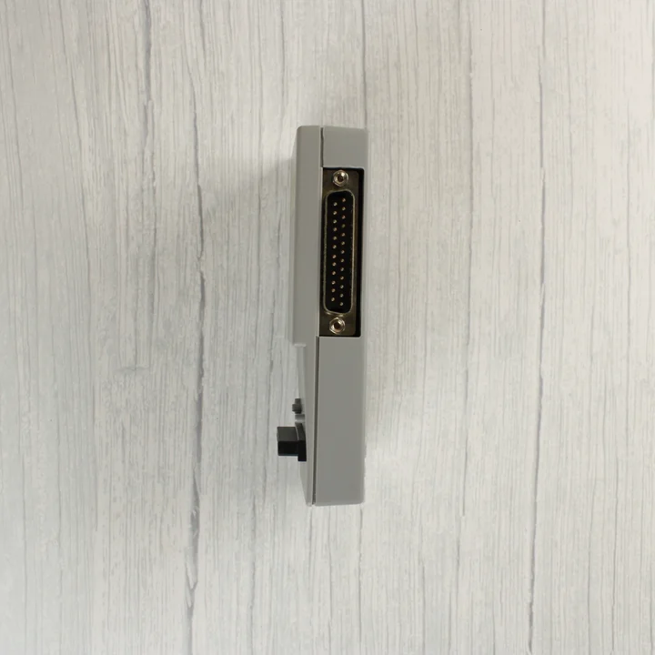 Blaze Xplorer FX oldalnézet Blaze Xplorer FX cartridge oldalsó csatlakozó portja