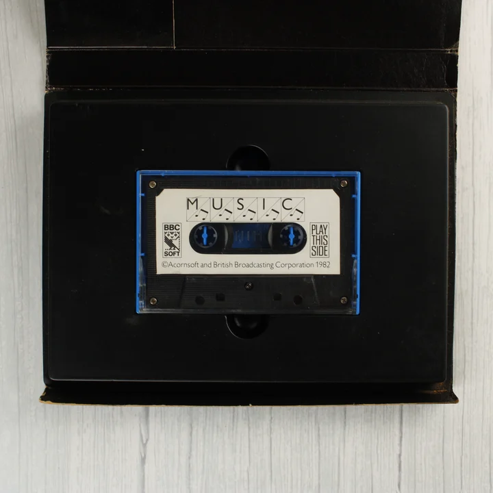 Acornsoft Music kazetta Acornsoft Music magnókazetta a belső tartóban