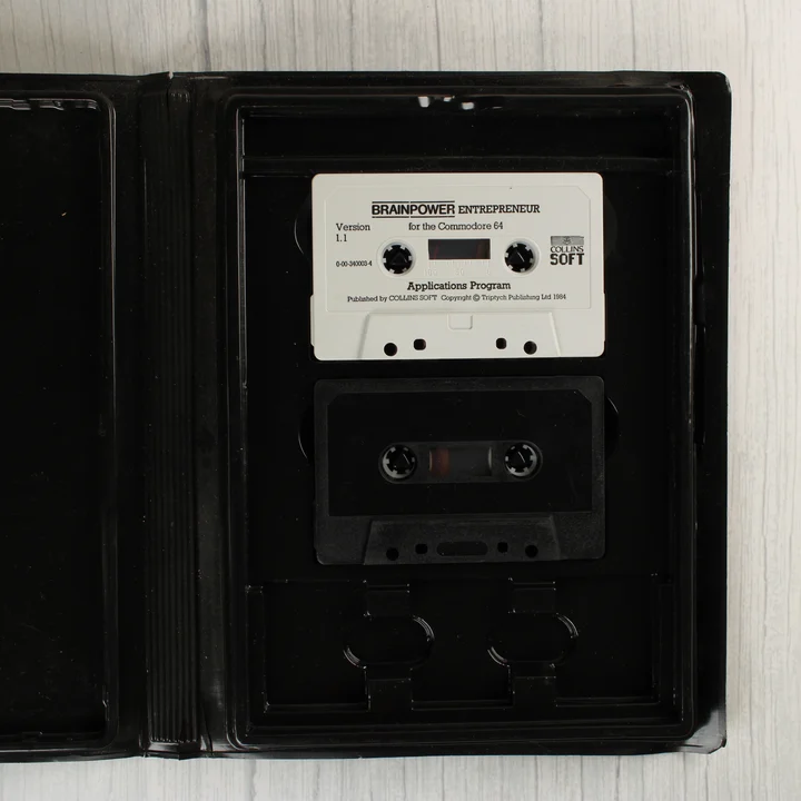 A tok belseje a két magnókazettával