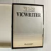 A VICWRITER szoftverhez tartozó nyomtatott használati útmutató a dobozban.