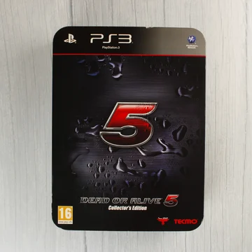 Dead or Alive 5 Collector's Edition SteelBook előlapja