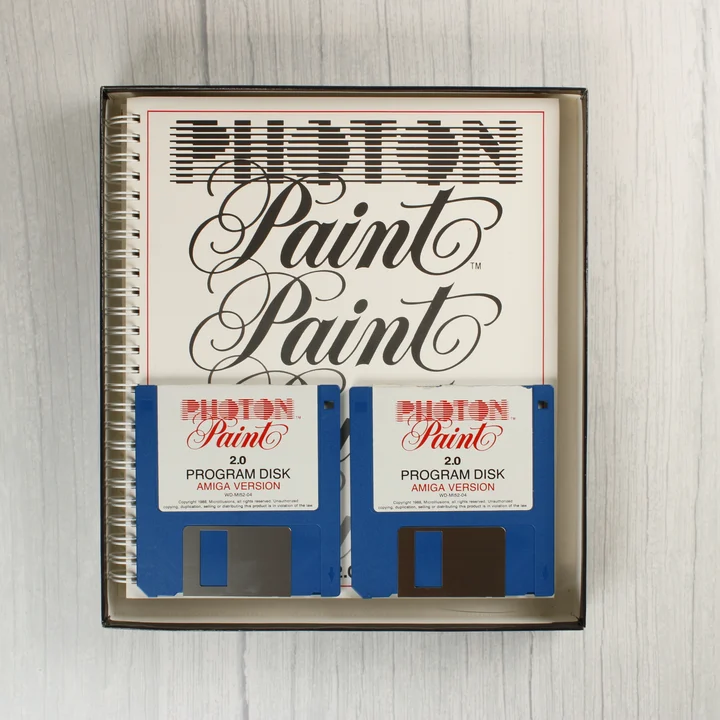 Photon Paint 2.0 Amiga floppy lemezek és kézikönyv