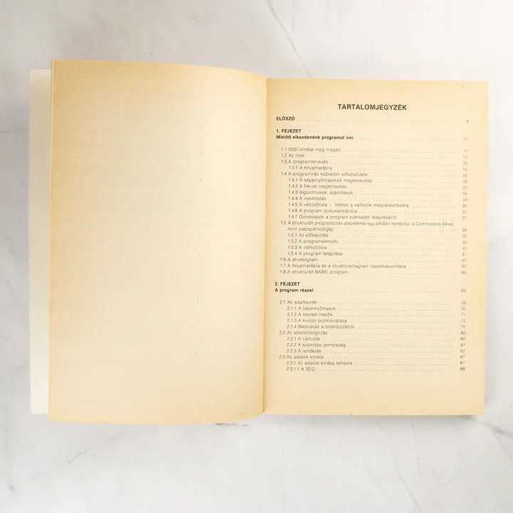 A könyv tartalomjegyzéke