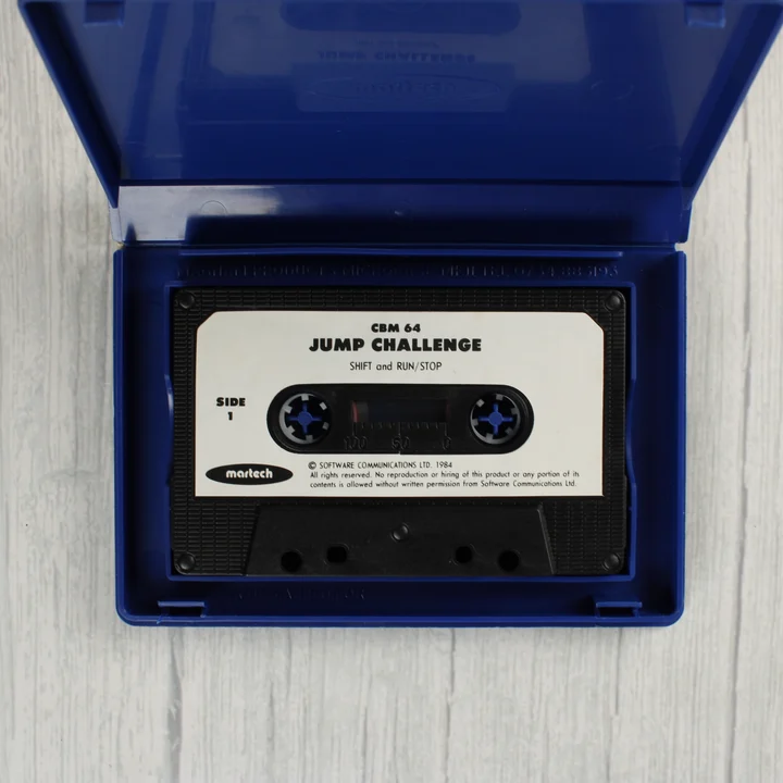 Eddie Kidd Jump Challenge Commodore 64 kazetta a tokban