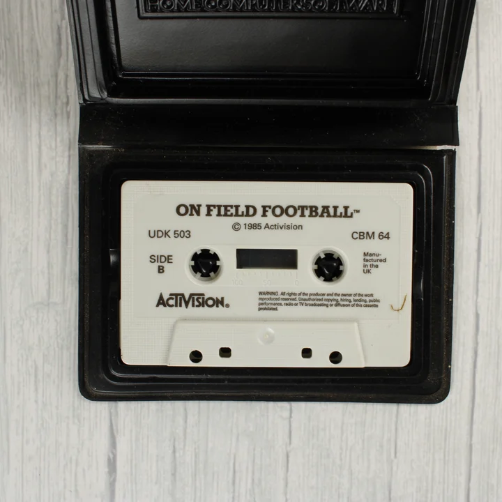 On-Field Football C64 kazetta On-Field Football Commodore 64 magnókazetta a tokban