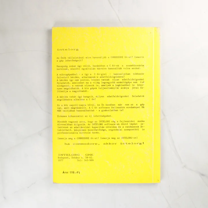 Commodore 64 szakkönyv sárga hátoldala Intelorg felirattal