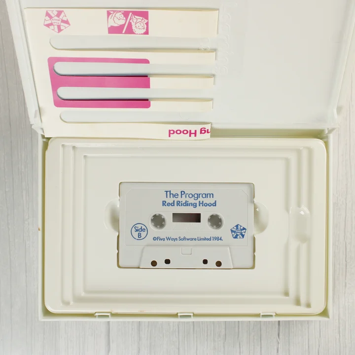 Learning Box Red Riding Hood belső rész Nyitott Learning Box doboz a kazettával