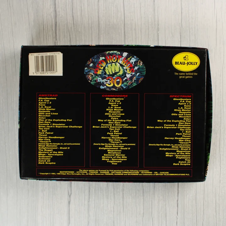 A 30 Red Hot Hits válogatás dobozának hátoldala a játéklistával