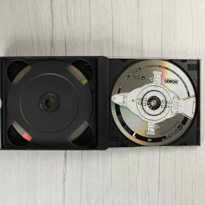 A harmadik I-War CD-ROM a tokban