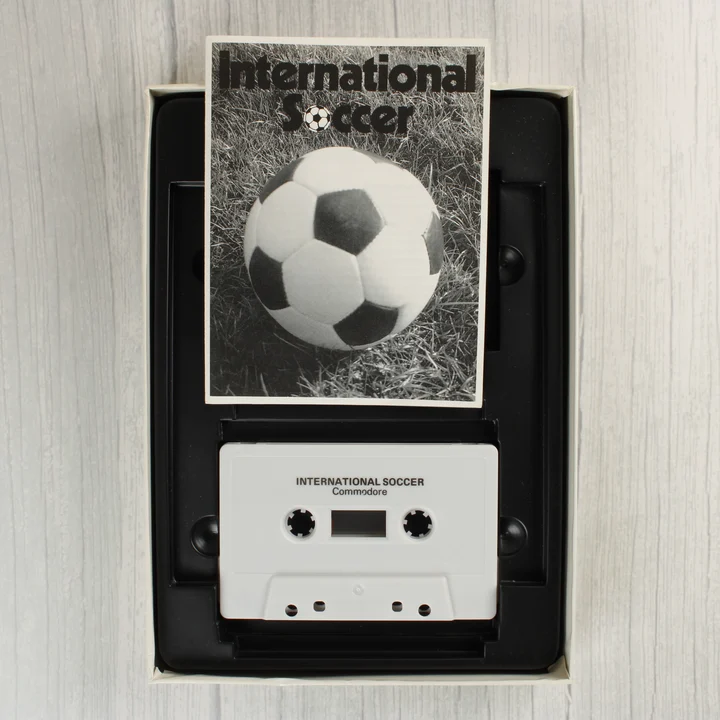 International Soccer kazetta és kézikönyv a dobozban