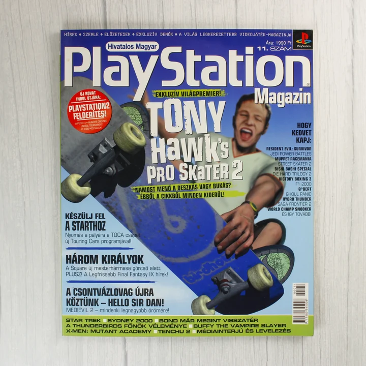 A Hivatalos Magyar PlayStation Magazin 11. számának címlapja Tony Hawk's Pro Skater 2 grafikával.