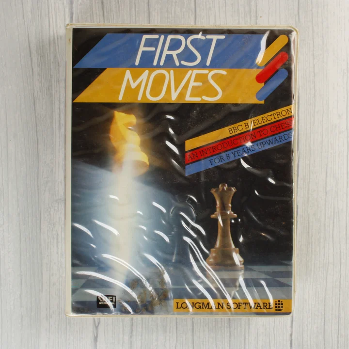 First Moves elülső borító A First Moves sakkprogram elülső borítója BBC B és Electron platformra.