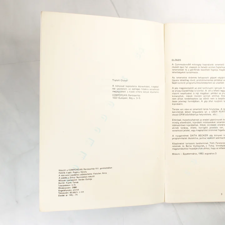 A könyv belső oldala a kiadói adatokkal