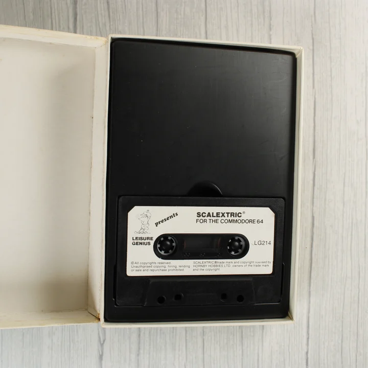 Scalextric: The Computer Edition magnetofonkazetta a tokjában