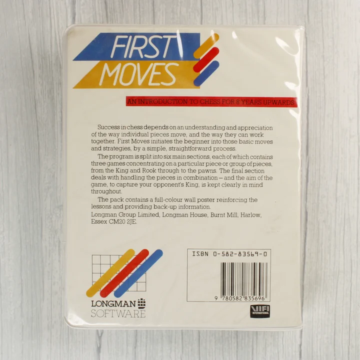 A First Moves ZX Spectrum játék hátlapja a leírással és vonalkóddal