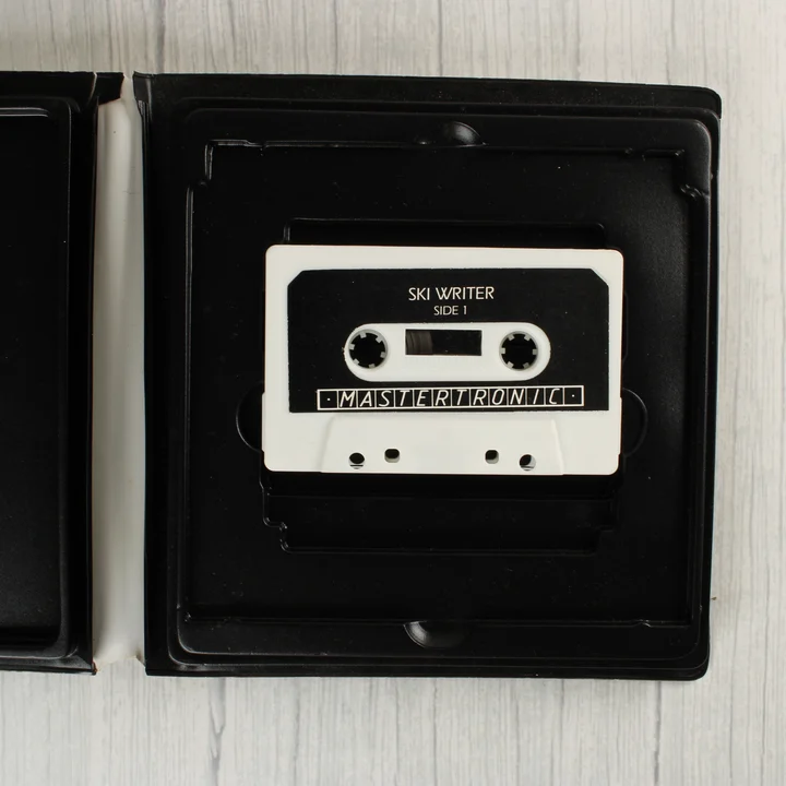 SkiWriter fehér magnókazetta a nyitott tokban
