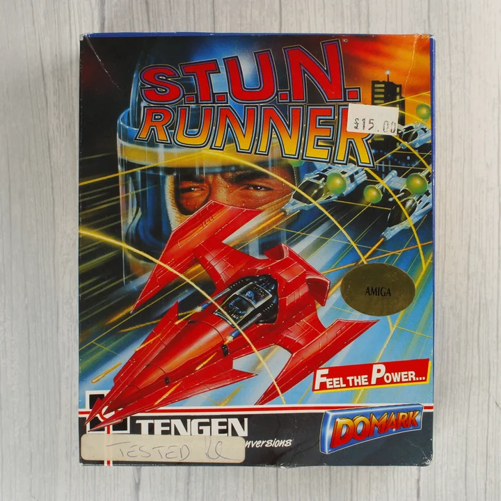 S.T.U.N. Runner Amiga doboz elölnézet S.T.U.N. Runner Amiga játék dobozának előlapja