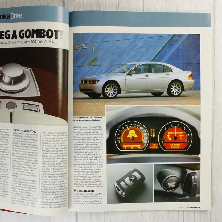 A PC Format magazin belső oldala egy BMW 7-es autóról szóló cikkel