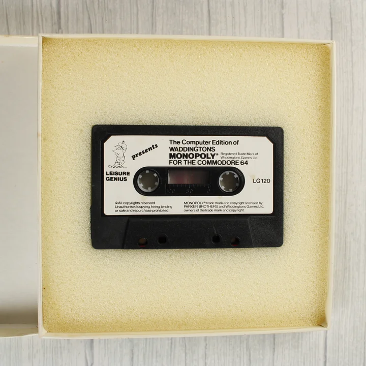 A Monopoly videójáték kazettája a dobozban