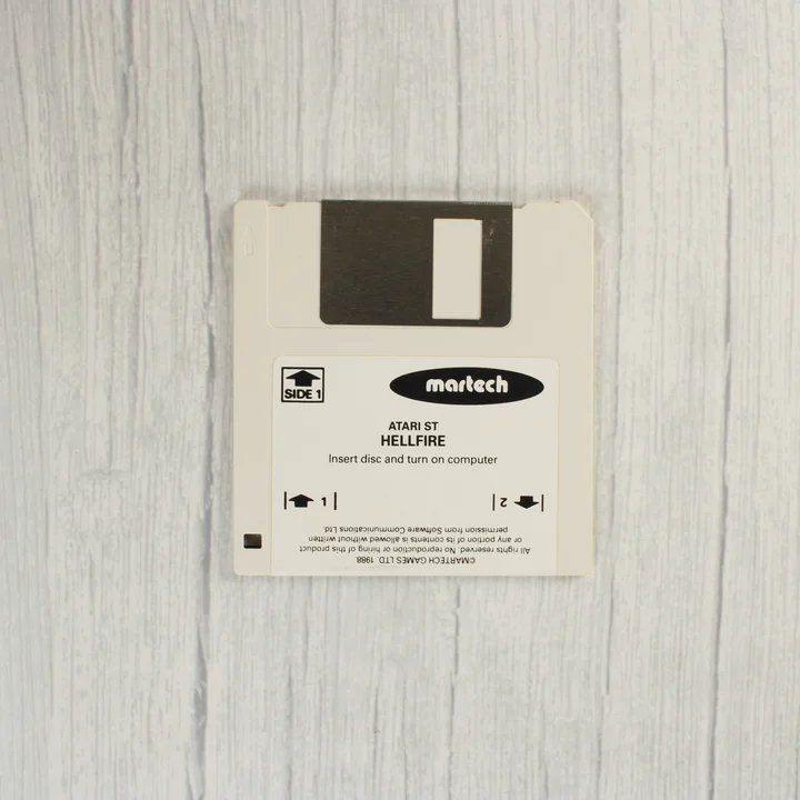 A Hellfire Attack 3,5 colos floppy lemeze