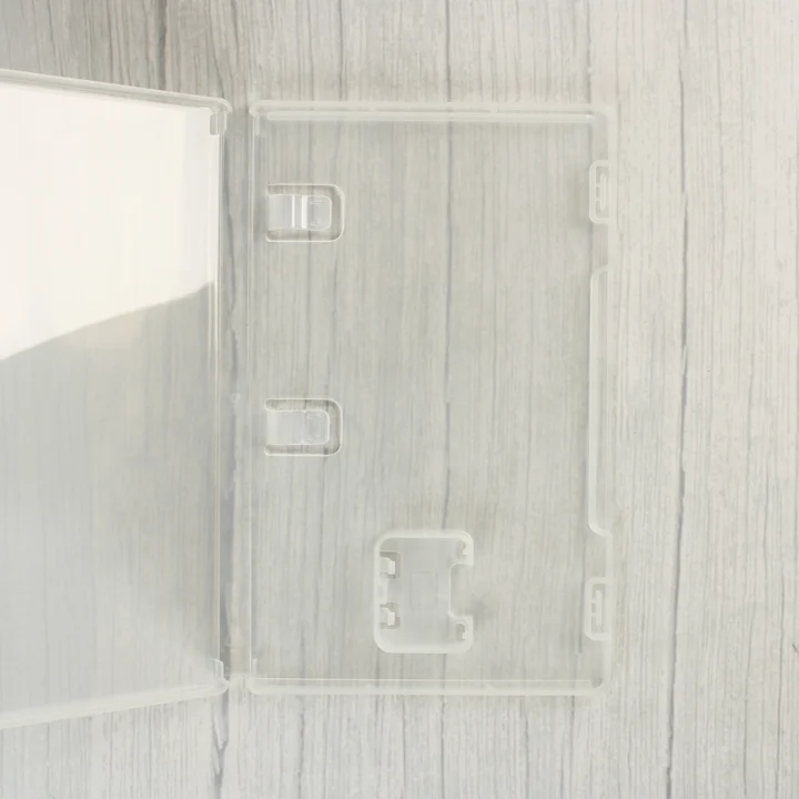 Nyitott Nintendo Switch játéktok belső kialakítása