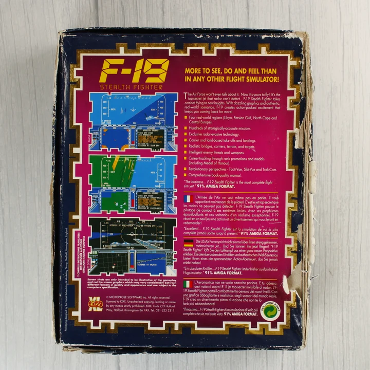 F-19 Stealth Fighter doboz hátnézet Az F-19 Stealth Fighter videójáték dobozának hátoldala leírásokkal és képernyőfotókkal.