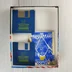 A doboz tartalma: két kék floppy lemez és egy használati útmutató