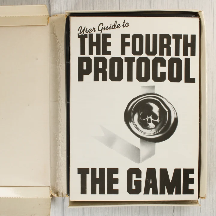 The Fourth Protocol használati útmutató a dobozban