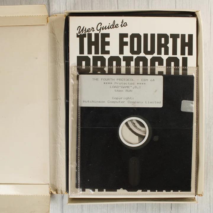 The Fourth Protocol 5,25 colos floppy lemez