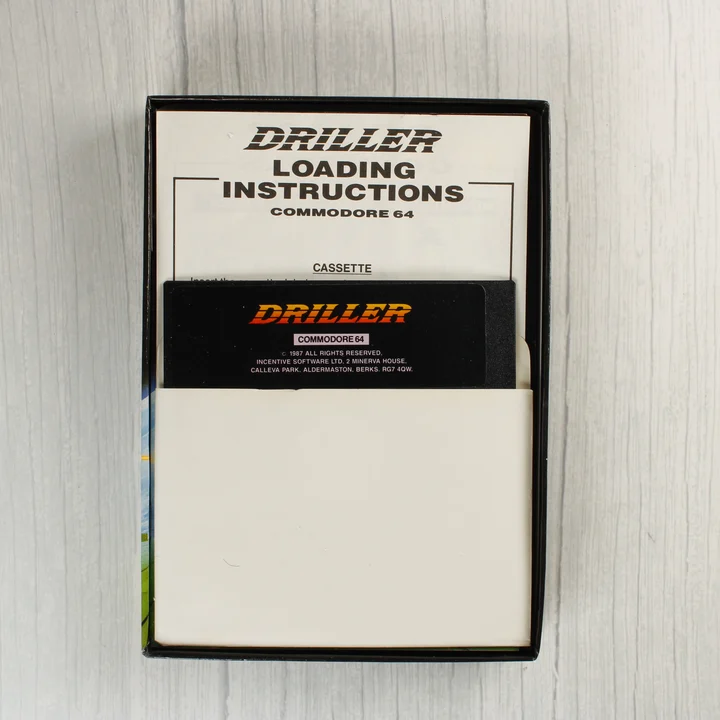 Driller C64 floppy és leírás Driller videójáték floppy lemeze és használati útmutatója a dobozban