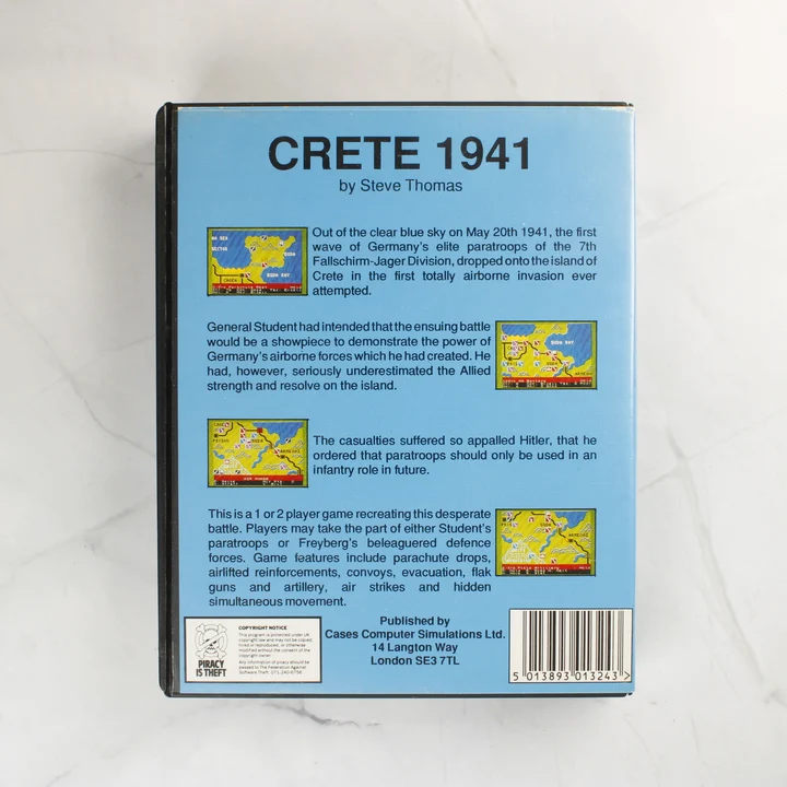 Crete 1941 videójáték tokjának hátoldala leírással és képernyőképekkel