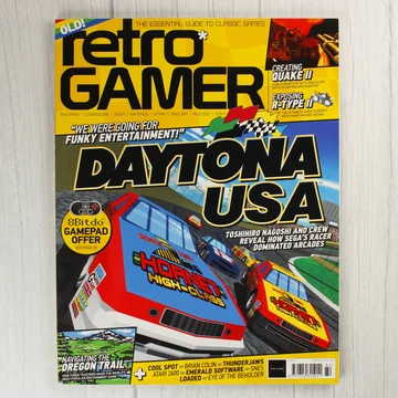 A Retro Gamer magazin borítója Daytona USA grafikával