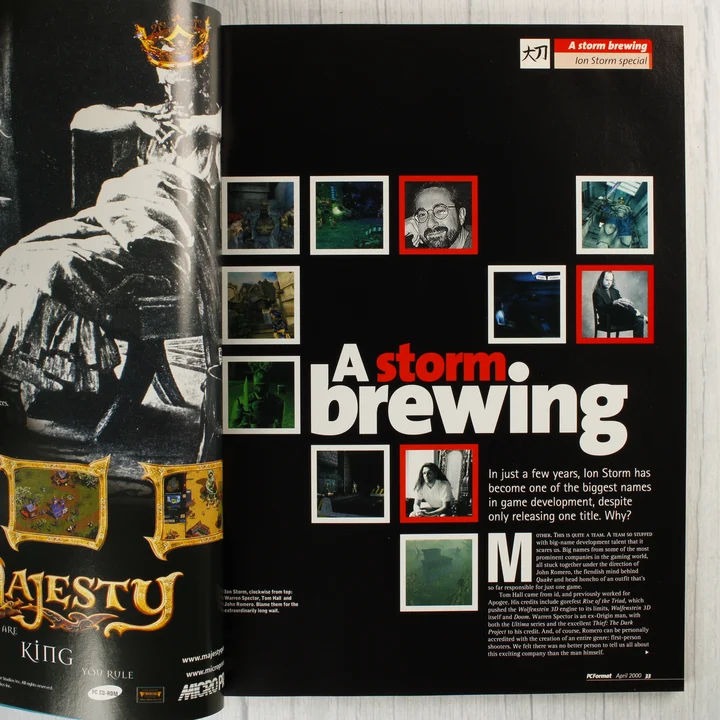 A PC Format magazin belső oldala az Ion Storm cikk kezdetével