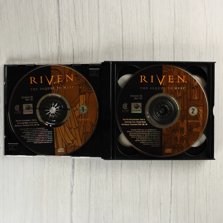 Riven 1. és 2. számú CD-lemezek a tokban