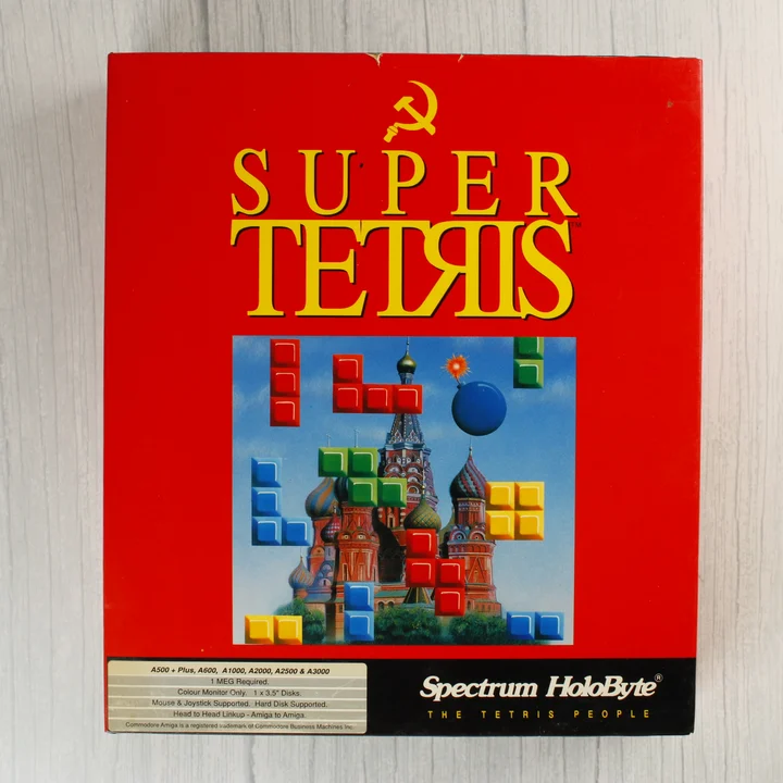 A Super Tetris Amiga játék piros dobozának előlapja