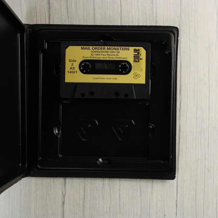 Mail Order Monsters Commodore 64 kazetta a tokban