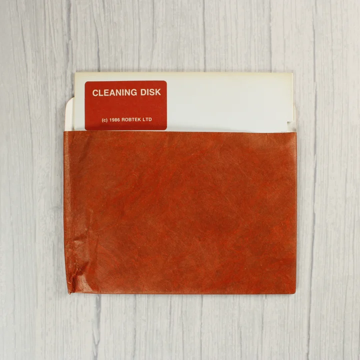 Tisztítólemez papírtokban
