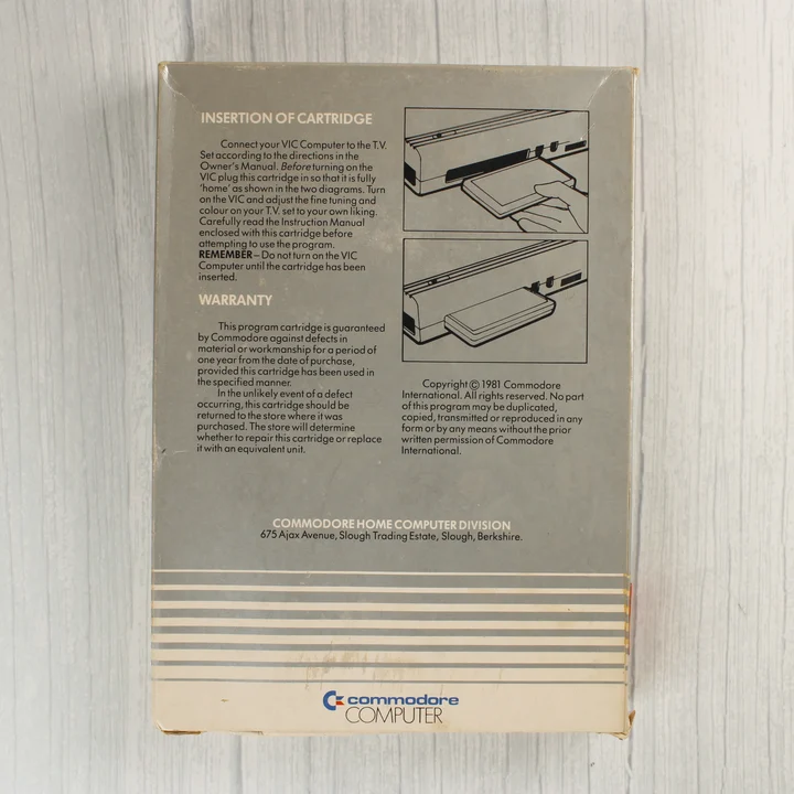 A Commodore VIC-20 Super Slot videójáték dobozának hátoldala