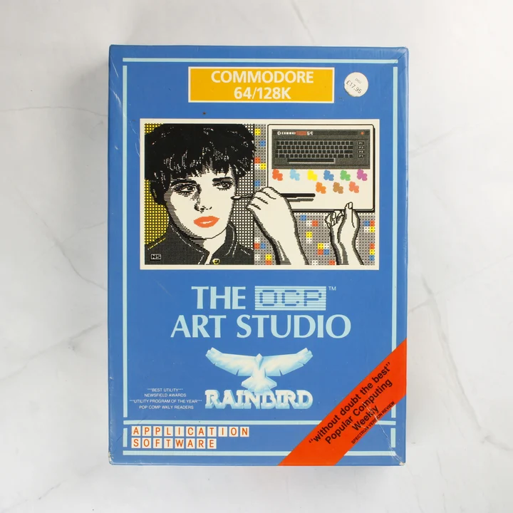 The OCP Art Studio Commodore 64 szoftver dobozának előlapja