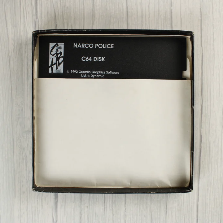 Narco Police 5,25 colos floppy lemez a dobozban