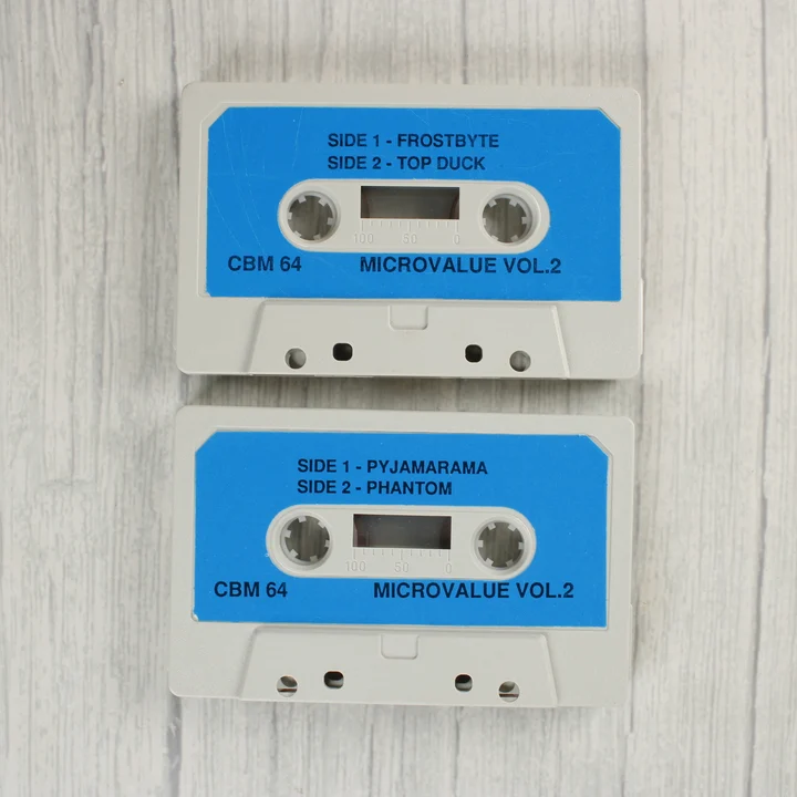 Commodore 64 kazetták Két Commodore 64 játékkazetta a Micro Value válogatásból