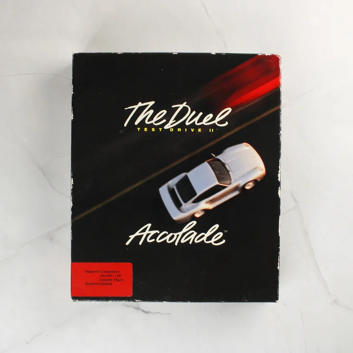 The Duel: Test Drive II C64 doboz előlap The Duel: Test Drive II Commodore 64 játék dobozának előlapja
